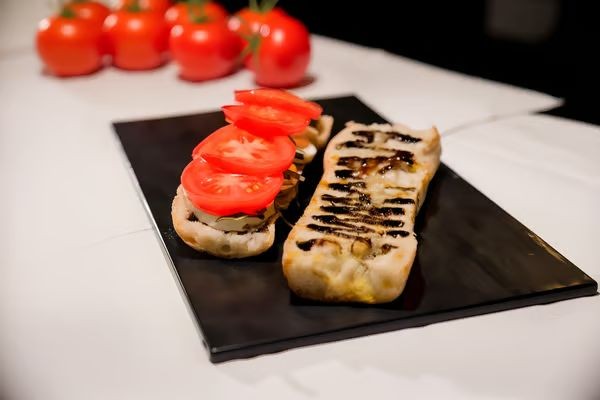 The Courthouse Deli & Whit