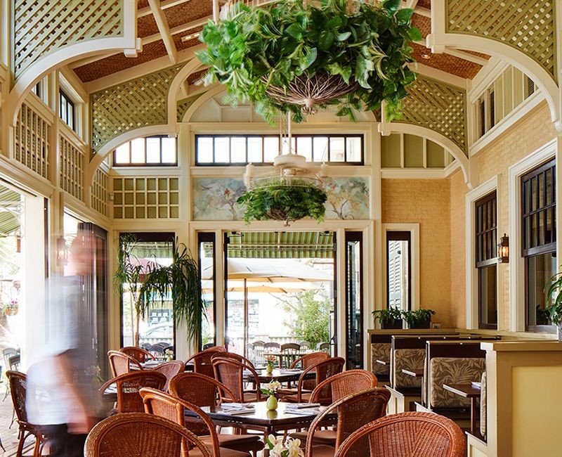 Tommy Bahama Restaurant, Bar & Store